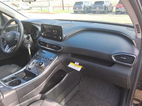 Used 2023 Hyundai Santa Fe SE FWD image 11