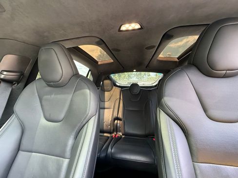 Used 2023 Tesla Model X AWD/4WD image 19