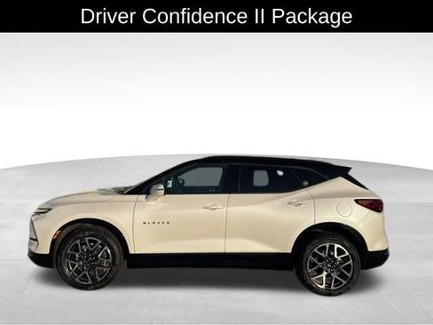 Used 2023 Chevrolet Blazer RS w/ Driver Confidence II Package image 5