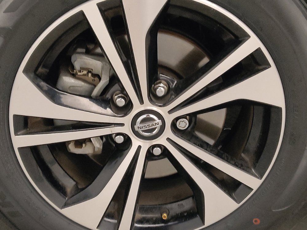 Used 2023 Nissan Sentra SV FWD image 31