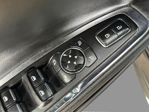 Used 2020 Lincoln Continental FWD image 17