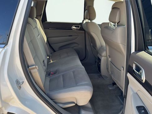 Used 2012 Jeep Grand Cherokee Laredo image 21