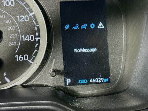 Used 2022 Toyota Corolla LE image 16