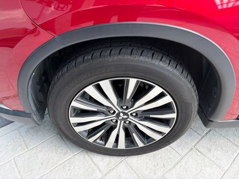 Used 2020 Mitsubishi Outlander SE FWD image 18