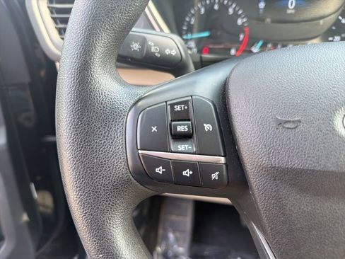 Used 2022 Ford Escape SE FWD image 19