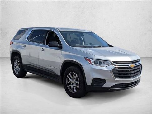 Used 2020 Chevrolet Traverse LS FWD image 5