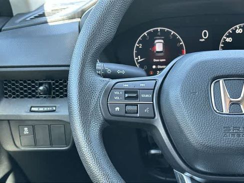 Used 2025 Honda CR-V LX image 8