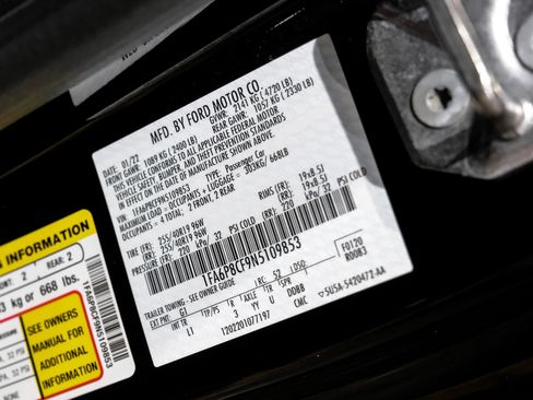 Used 2022 Ford Mustang GT Premium w/ Equipment Group 401A RWD image 51