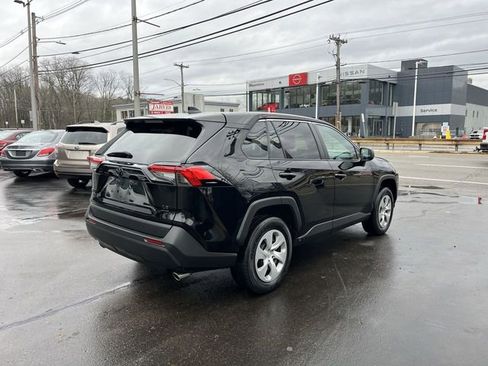 Used 2023 Toyota RAV4 LE AWD/4WD image 8