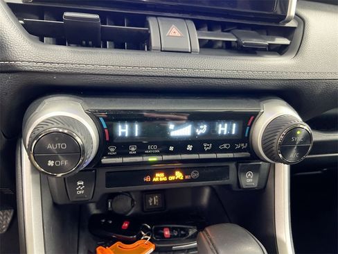 Used 2024 Toyota RAV4 XLE image 17