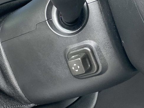 Used 2020 Cadillac Escalade ESV Luxury image 33