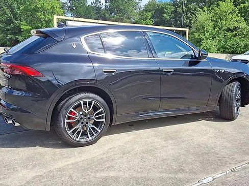 New 2025 Maserati Grecale GT image 8