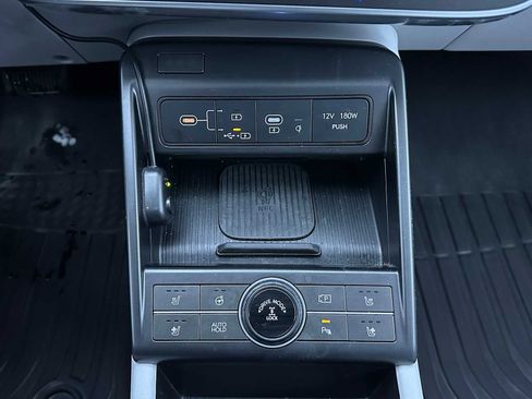 Used 2025 Hyundai Kona Limited image 29