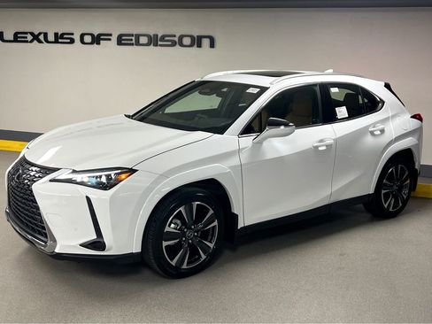 New 2026 Lexus UX 300h AWD image 3
