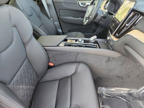 New 2026 Volvo XC60 B5 Core w/ Climate Package image 4