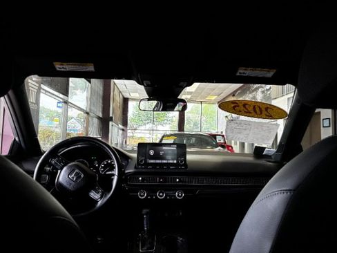 Used 2025 Honda Civic Sport image 29