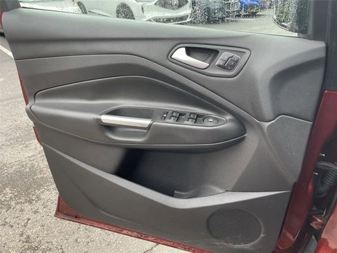 Used 2014 Ford Escape Titanium w/ Equipment Group 401A AWD/4WD image 16