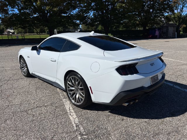 Used 2024 Ford Mustang GT Premium RWD image 7