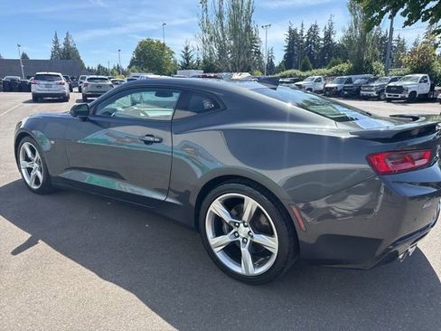 Used 2016 Chevrolet Camaro SS RWD image 11