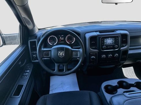 Used 2019 RAM 1500 Express w/ Express Value Package AWD/4WD image 22