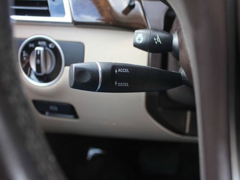 Used 2018 Mercedes-Benz GLE 350 4MATIC image 16