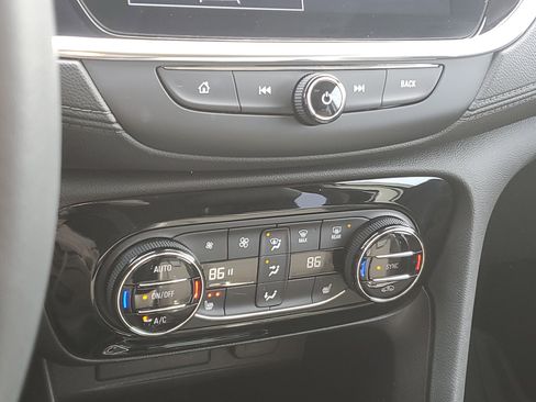 Used 2023 Buick Encore GX Select w/ Sport Touring Package image 22