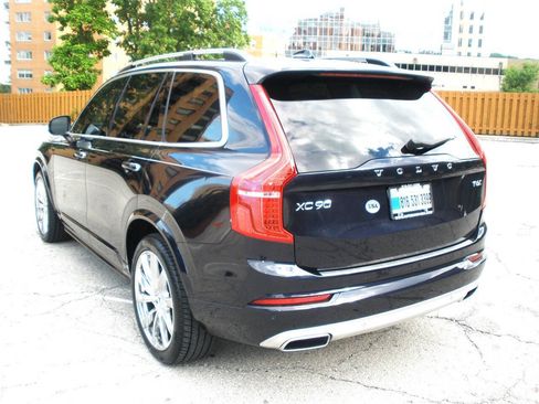 Used 2016 Volvo XC90 T6 Momentum w/ Momentum Plus Package AWD/4WD image 8