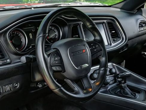 Used 2016 Dodge Challenger R/T Scat Pack RWD image 18