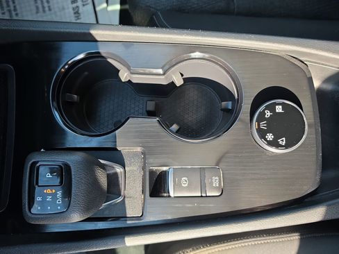 Used 2024 Nissan Rogue SV image 25