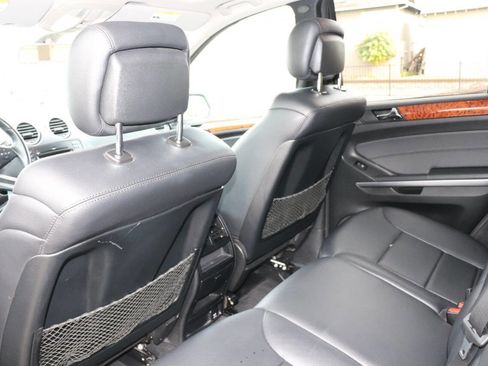Used 2009 Mercedes-Benz ML 320 BlueTEC 4MATIC image 38