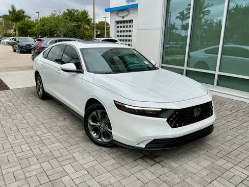 Used 2023 Honda Accord EX image 1