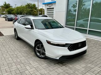 Used 2023 Honda Accord EX video 1