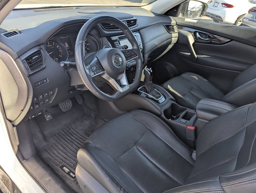 Used 2017 Nissan Rogue SL w/ SL Premium Package AWD/4WD image 23