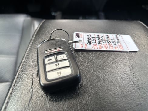 Used 2018 Honda CR-V Touring image 33