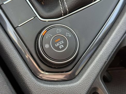 Certified 2022 Volkswagen Tiguan S AWD/4WD image 32