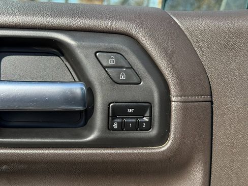 Used 2020 GMC Sierra 1500 SLT w/ SLT Premium Package image 23