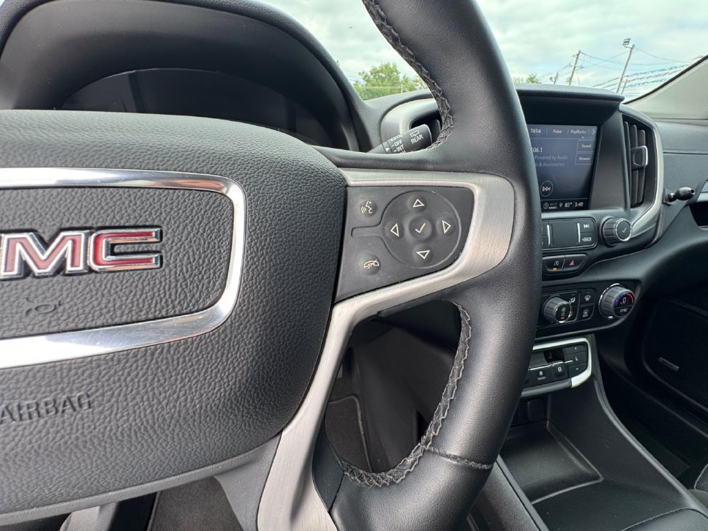 Used 2024 GMC Terrain SLT AWD/4WD image 23