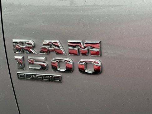 Used 2024 RAM 1500 Classic SLT image 29