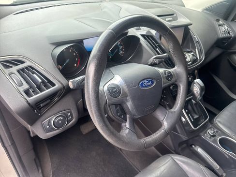 Used 2014 Ford Escape Titanium w/ Equipment Group 401A AWD/4WD image 19