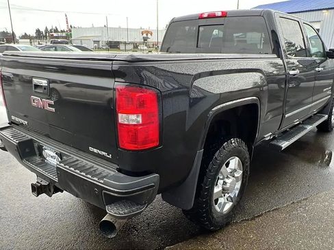 Used 2017 GMC Sierra 3500 Denali AWD/4WD image 8