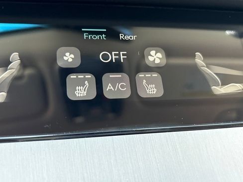 New 2026 Genesis GV70 2.5T Select AWD/4WD image 19