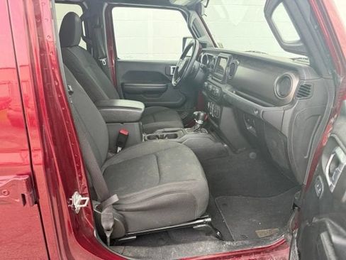 Used 2021 Jeep Gladiator Sport AWD/4WD image 21