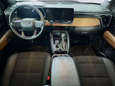 Used 2025 GMC Canyon AT4 image 16