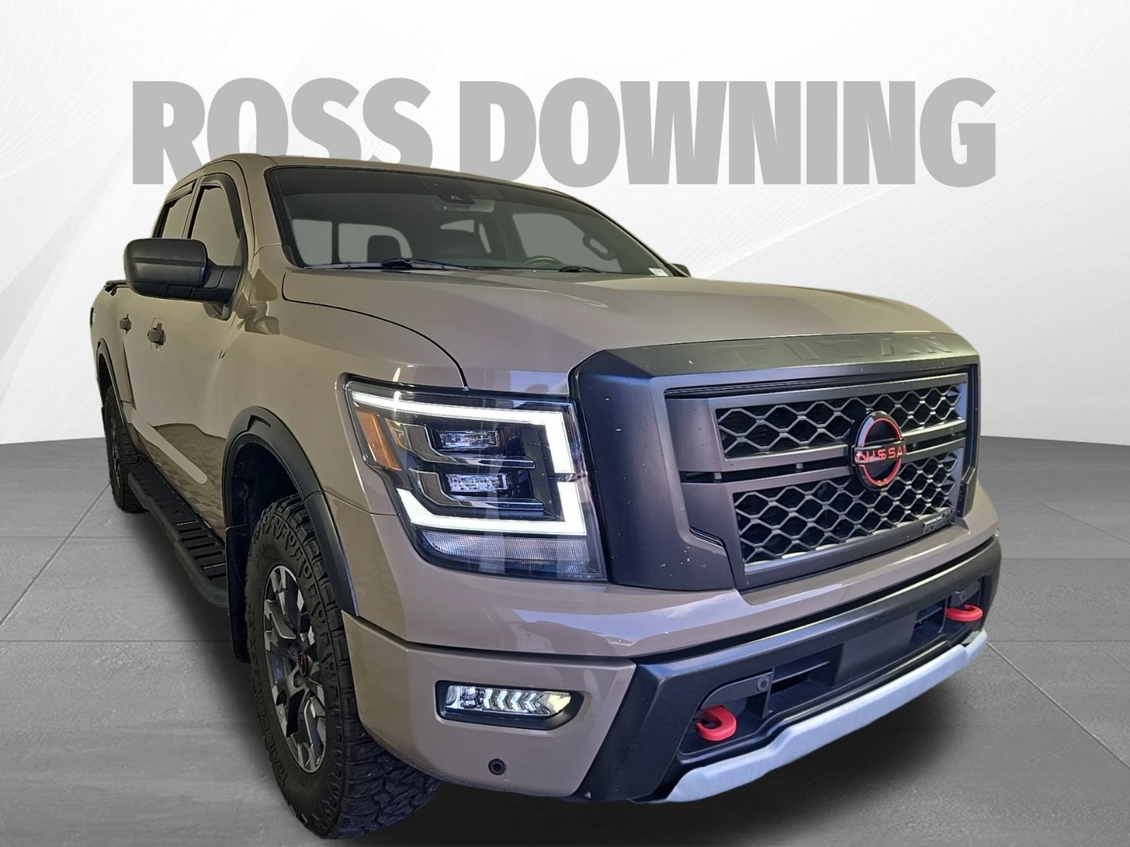 Used 2024 Nissan Titan PRO-4X w/ Pro-4x Utility Package AWD/4WD image 3