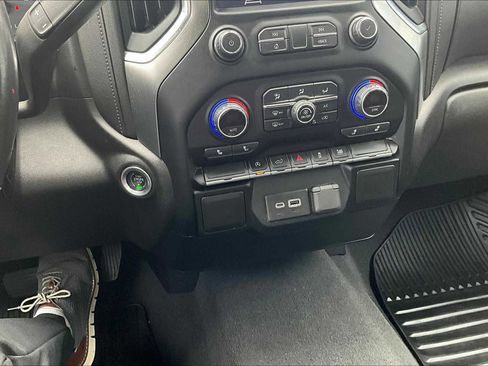 Used 2021 Chevrolet Silverado 1500 RST image 25