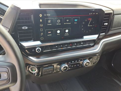 Used 2025 GMC Sierra 1500 SLT AWD/4WD image 27