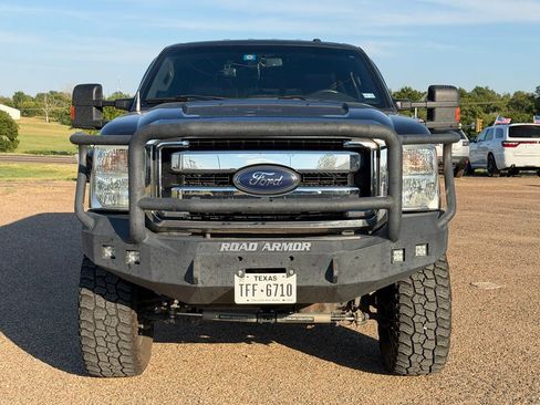 Used 2014 Ford F250 Lariat w/ Lariat Interior Package AWD/4WD image 3