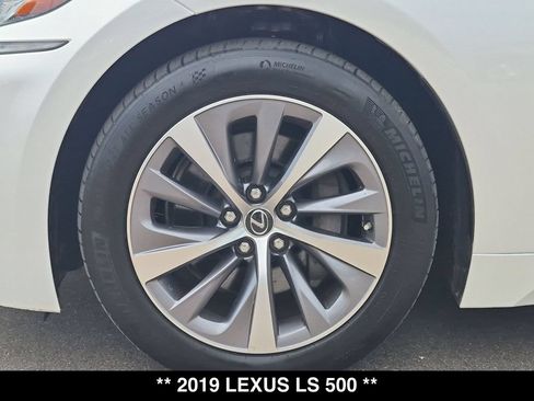 Used 2019 Lexus LS 500 AWD image 17