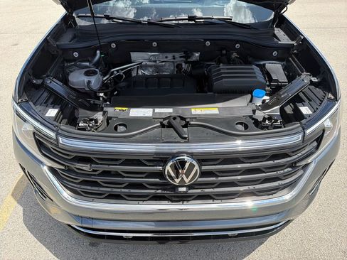 Certified 2024 Volkswagen Atlas SEL Premium R-Line AWD/4WD image 34