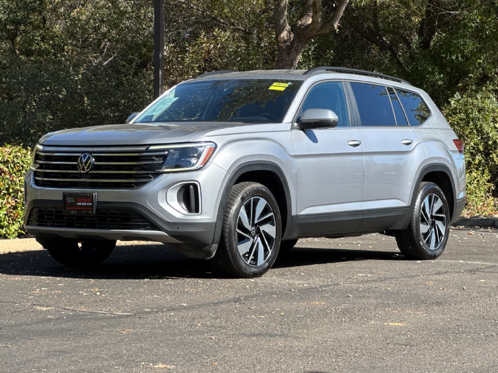 Used 2024 Volkswagen Atlas SE AWD/4WD image 9